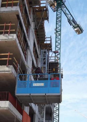 STP150 Man and Material Hoist